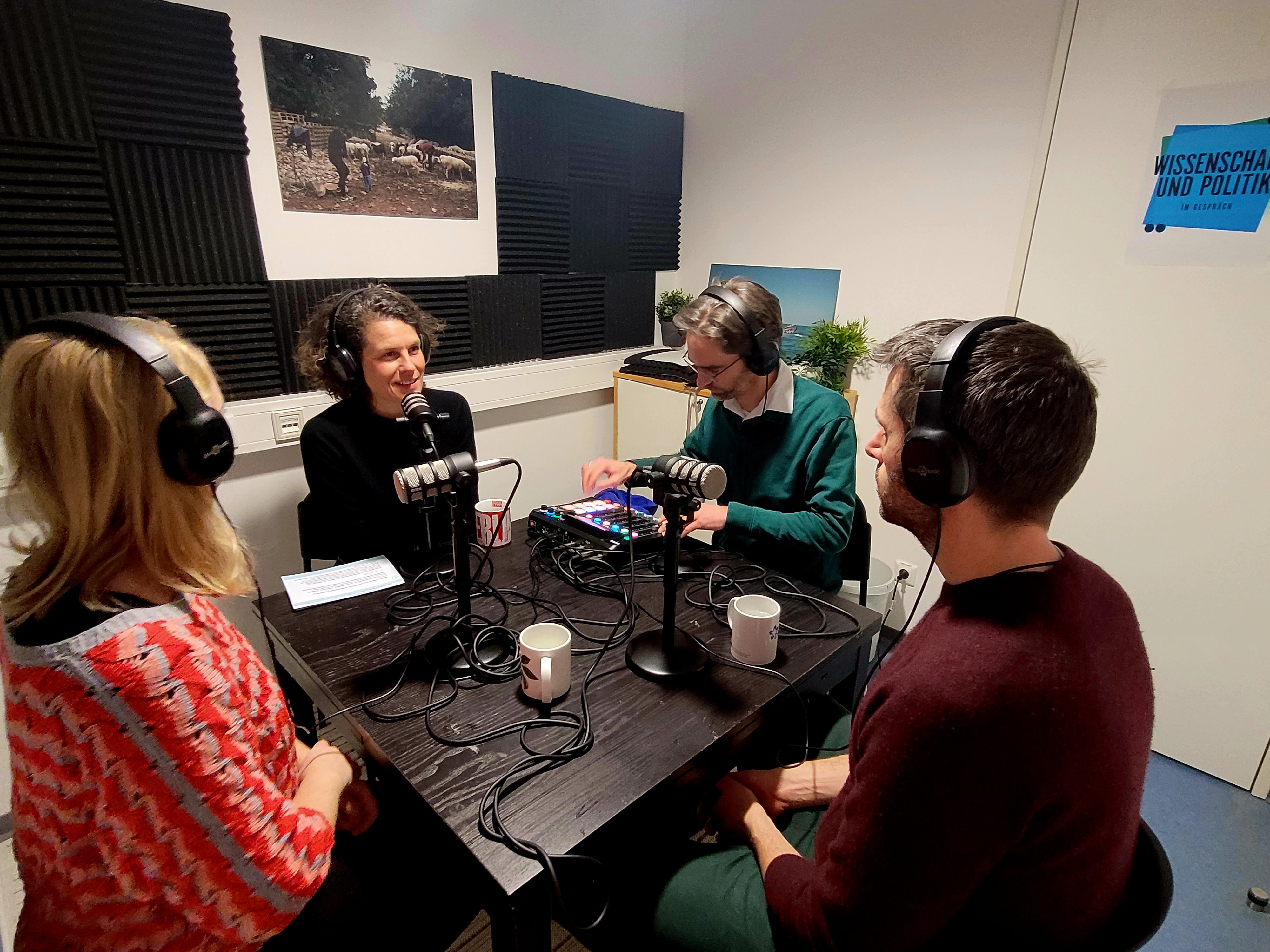 Podcast bringt Wissenschaft und Politik ins Gespräch