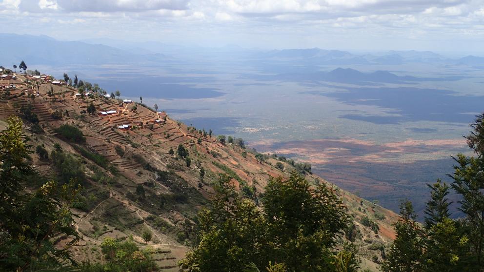 Sustainable land management in the Lushoto research area in Tanzania, where terrace cultivation prevents severe soil erosion on the steep slopes.