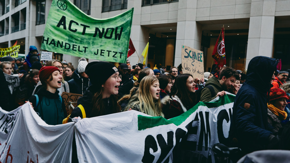 Fridays for Future protest in Hamburg: There is a broad political and public consensus on the need for climate action. But opinions are divided on the precise form it should take.