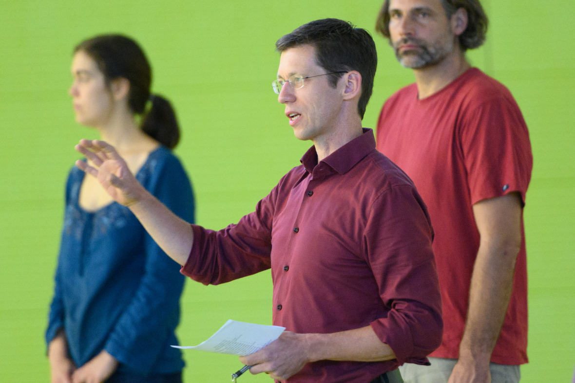 IASS Scientific Director Mark Lawrence at a meditative morning session.