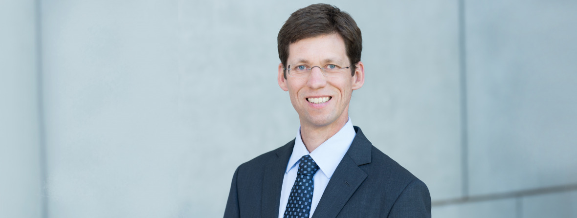 RIFS director