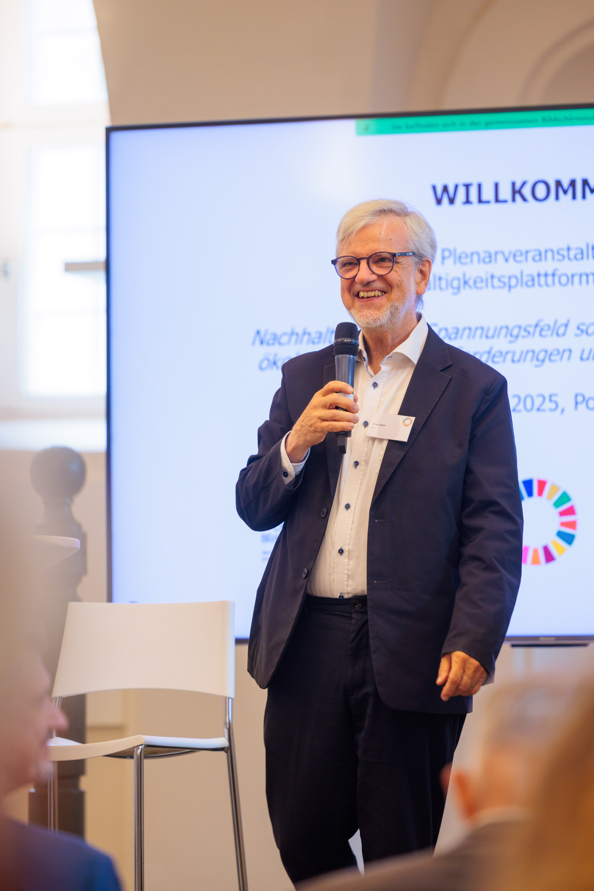 Ortwin Renn from RIFS moderated the event.
