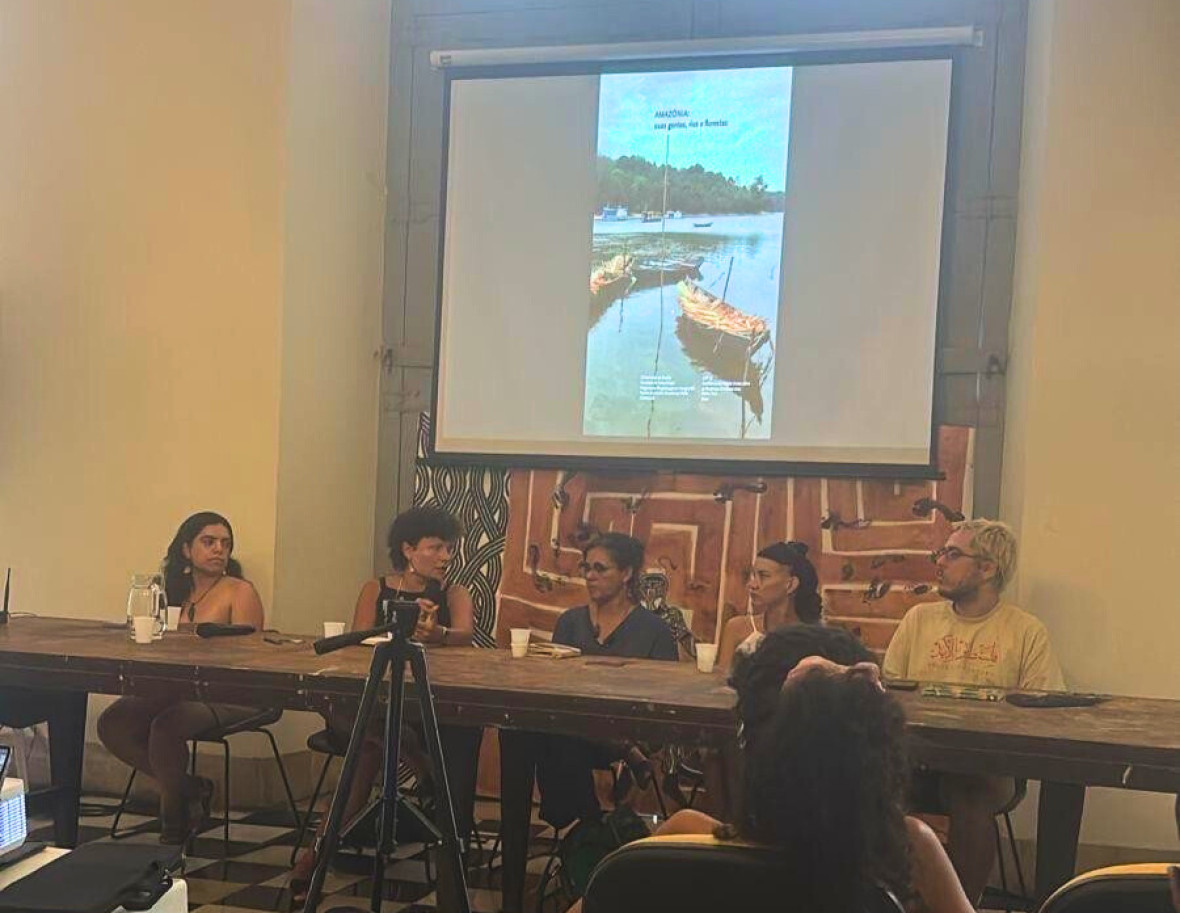 Maria Cecília Oliveira (Mitte) ist an einer Ausstellung beteiligt, die im Museu de Arte de Belém (MABE) und im Entertainment and Culture Pavilion in der Blue Zone zu sehen war.