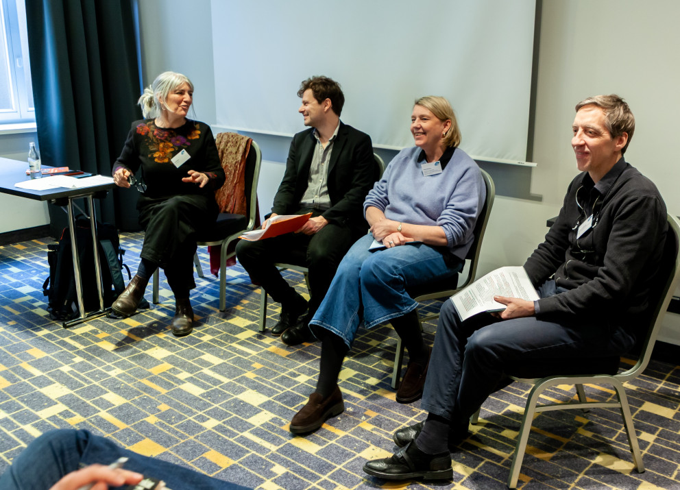 RIFS-Fellow Cléo Mieulet moderiert die Diskussion mit Florentin Letissier, Heike Birkhölzer und Christian Lautermann (v.l.). 