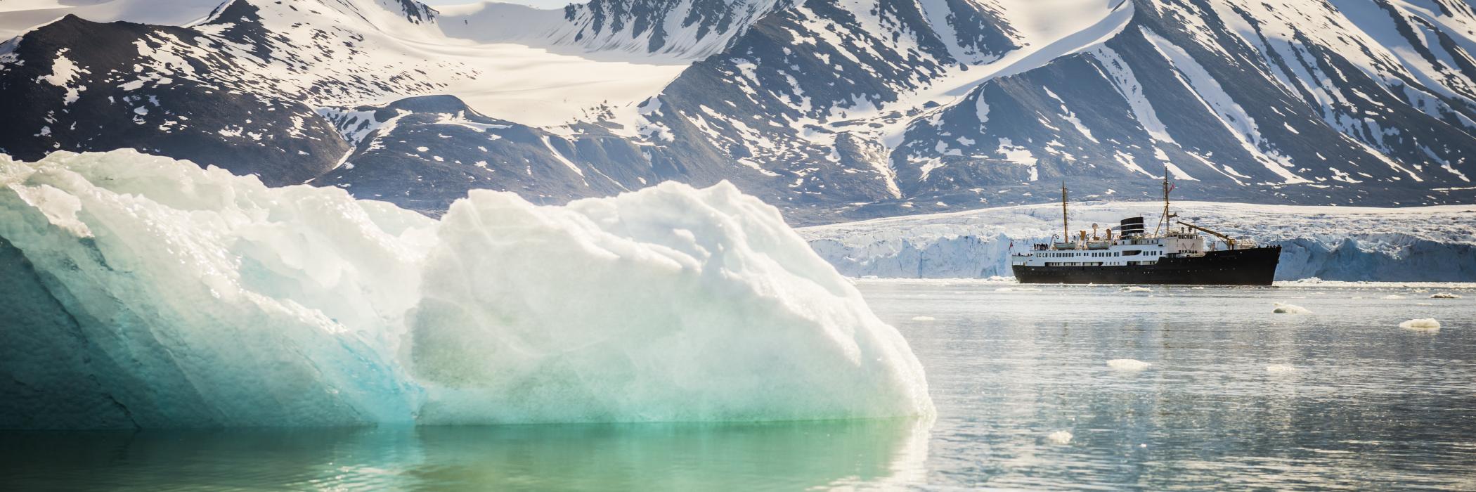 The Arctic Ocean near Spitzbergen, Norway: effective governance mechanisms must be put in place to ensure that the economic development of oceans, coasts, and sensitive regions like the Arctic is sustainable.