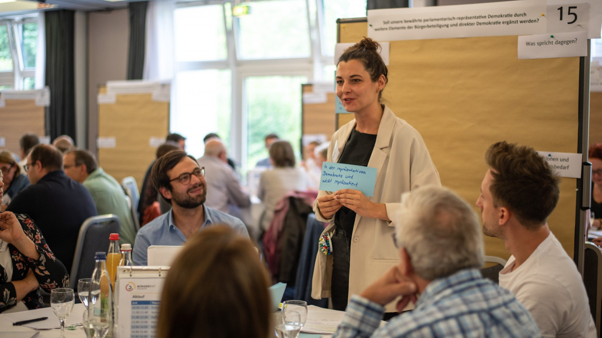 Discussion at the Citizens’ Assembly for Democracy in Leipzig. 