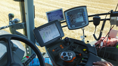 Digitalisation is already making its presence felt in the farming sector. But while it holds great promise, it also harbours risks.