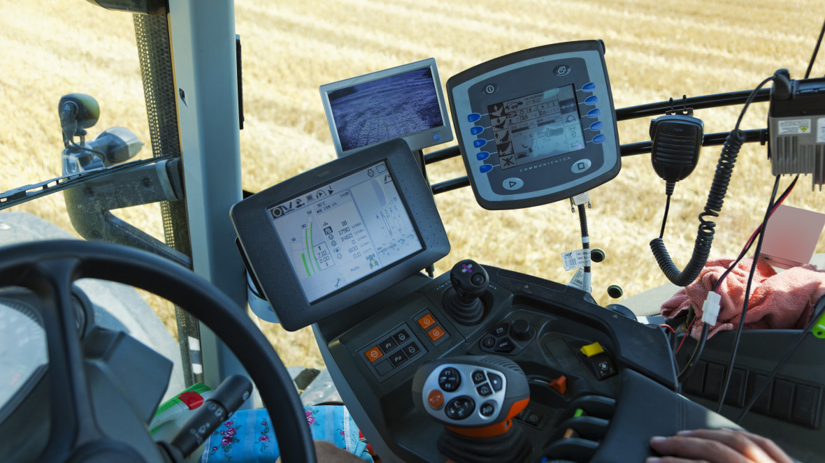 Digitalisation is already making its presence felt in the farming sector. But while it holds great promise, it also harbours risks.