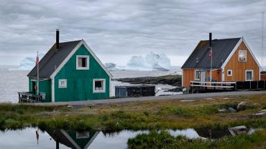 The colourful fishermen’s houses in the village of Qeqertasuaq, Greenland, suggest an idyllic way of life. But the Arctic fishing industry is rife with conflicts among different interest groups. How can they be contained? The ArcticABC project focuses on this question.