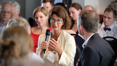 IASS Scientific Director Patrizia Nanz presented the Science Platform Sustainability 2030 at one of the thematic forums at the 18th Annual Conference of the Council for Sustainable Development.