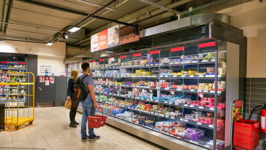 Supermärkte verkaufen viele vegane Alternativen zu Milchprodukten, aber Begriffe wie "Sahne", "Butter", "Joghurt" und "Käse" bleiben dem Original vorbehalten.